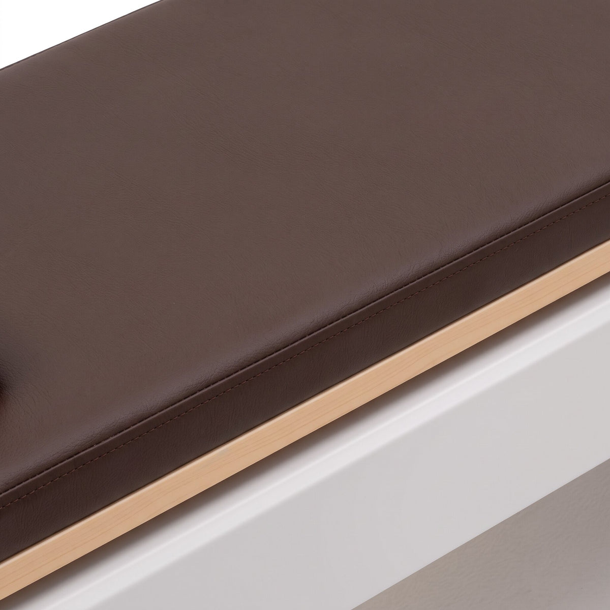 Pilates reformer aluminum mocha, frame detail