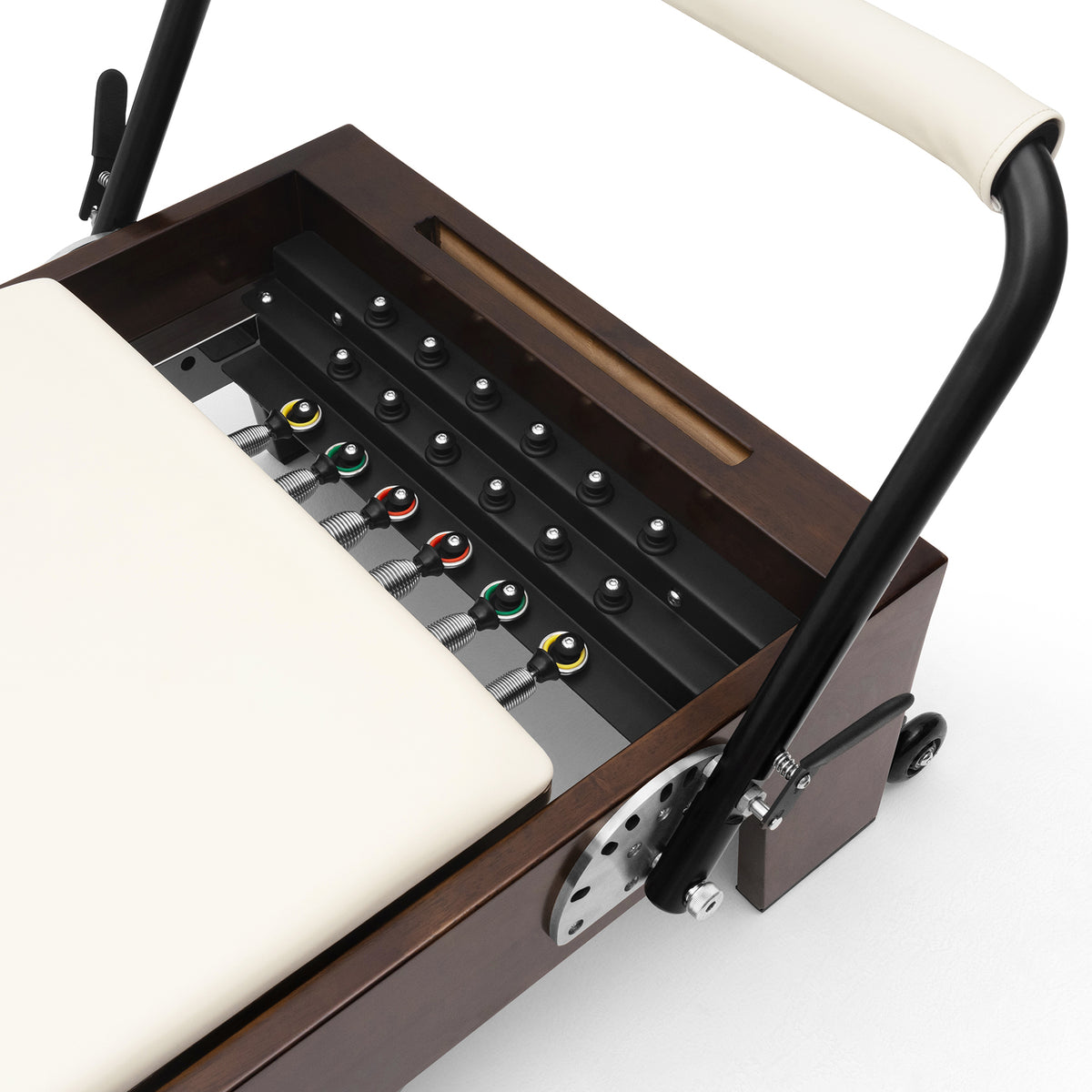 Studio Prestige reformer – spring bar detail