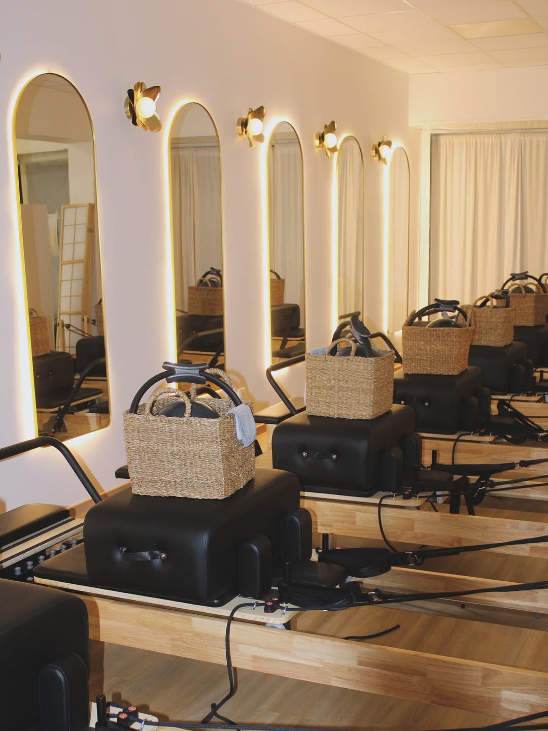 kai studio pilates reformer carry le rouet