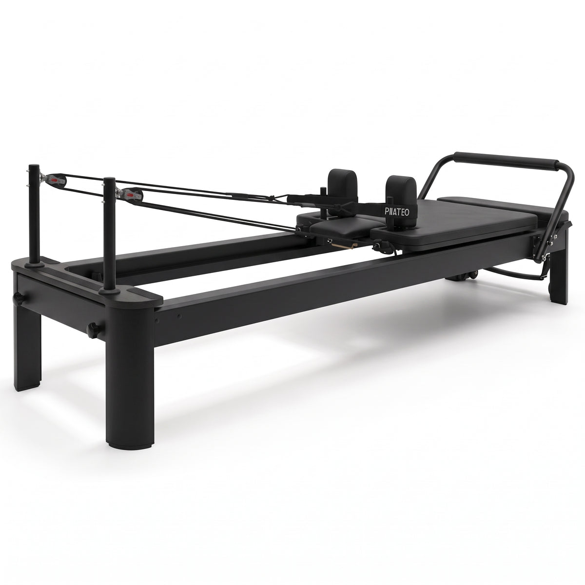 Pilates reformer aluminum all black, 3/4 view