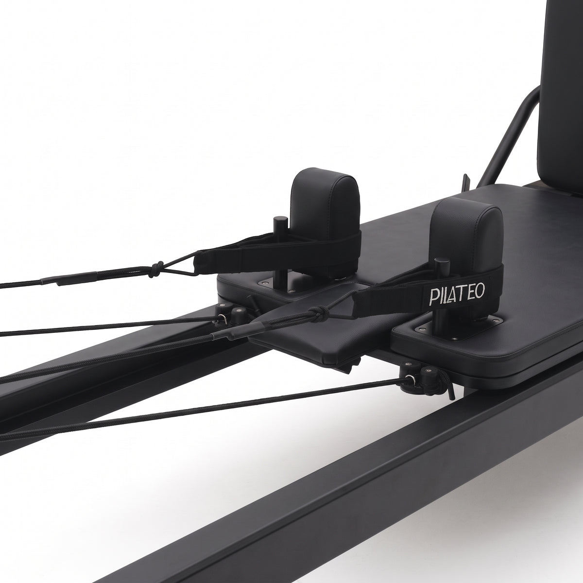 Pilates reformer aluminum all black, carriage