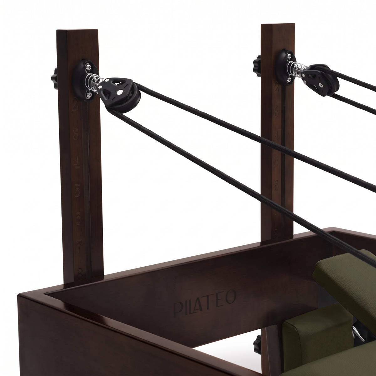 Pilates Reformer Studio Prestige, olive upholstery – pulley posts