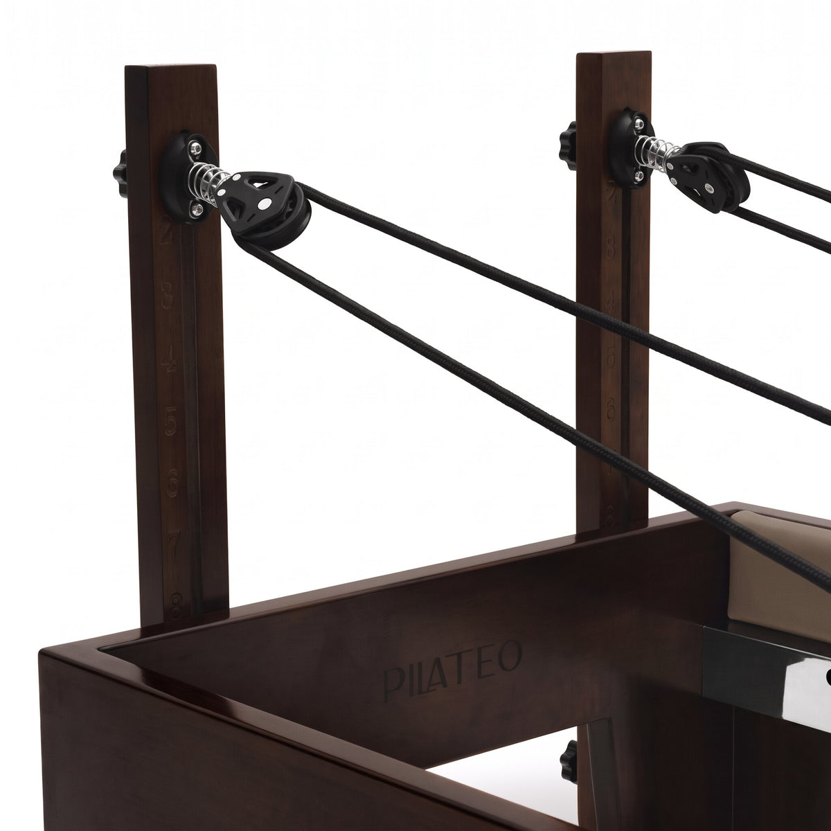 Pilates Reformer Studio Prestige, taupe upholstery – pulley posts