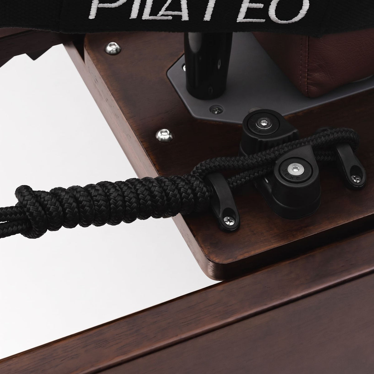 Pilates reformer Prestige wine, rope cleats