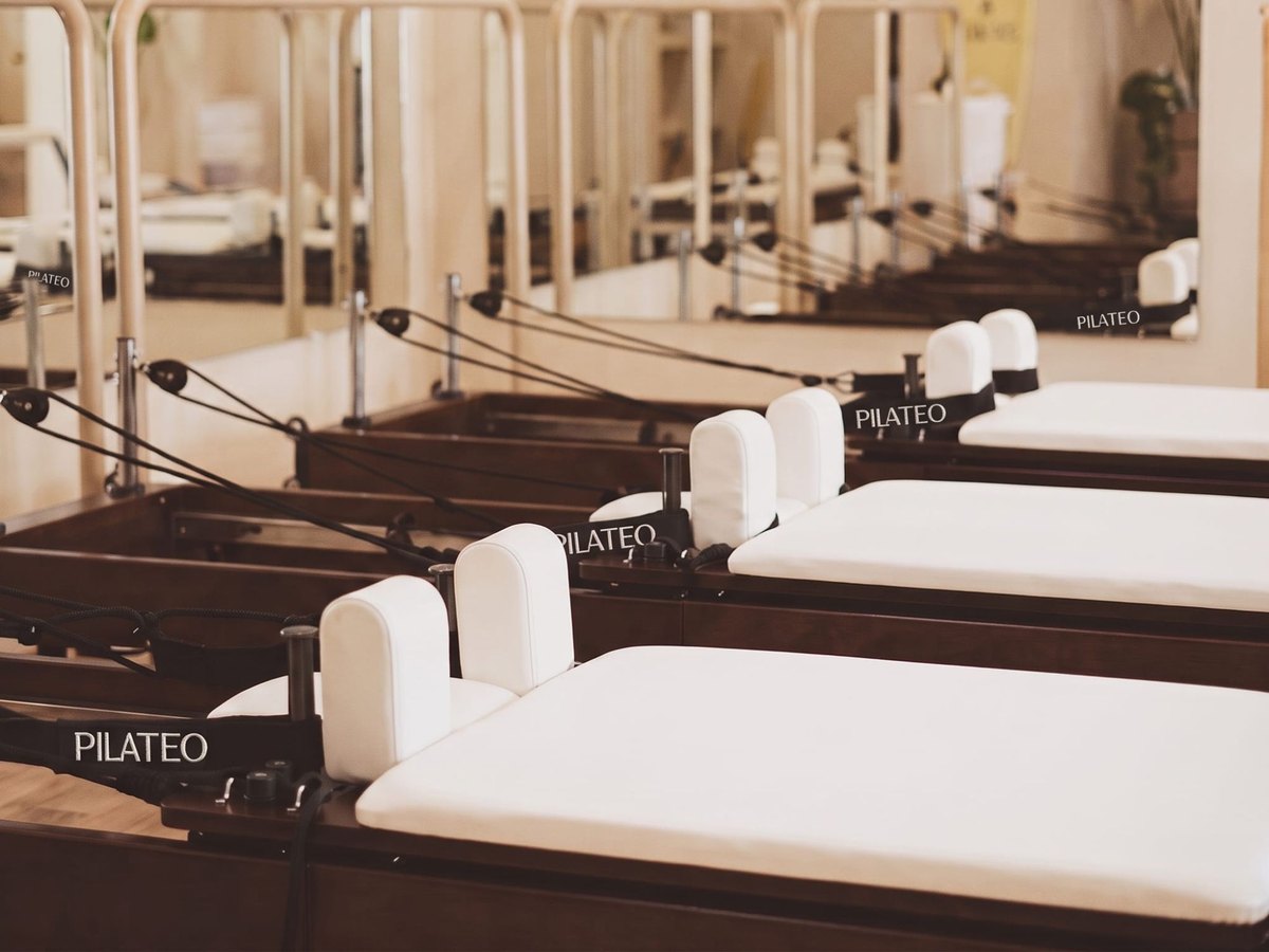 Pulse.2 Pilates, Sanary-sur-Mer: Pilateo Flexi foldable Pilates Reformers in Dark Espresso